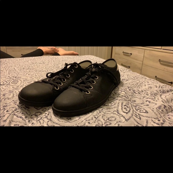 Men’s Louis Vuitton shoes - Picture 5 of 5